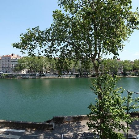 Honore Suite Vue Saone Lyon Bagian luar foto