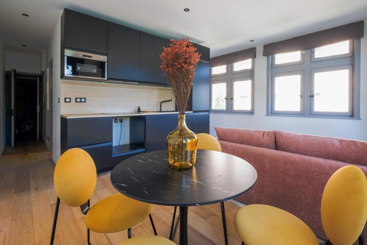 Honore Suite Vue Saone Lyon Bagian luar foto