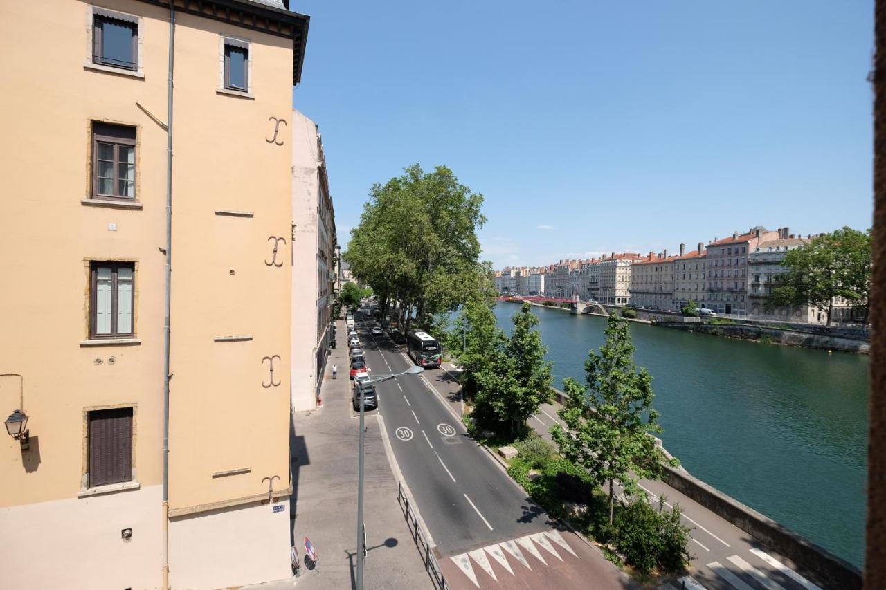 Honore Suite Vue Saone Lyon Bagian luar foto